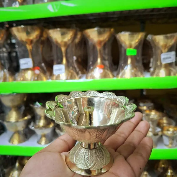 Brass Flower Deeya (Approx 2''x 2.5'')