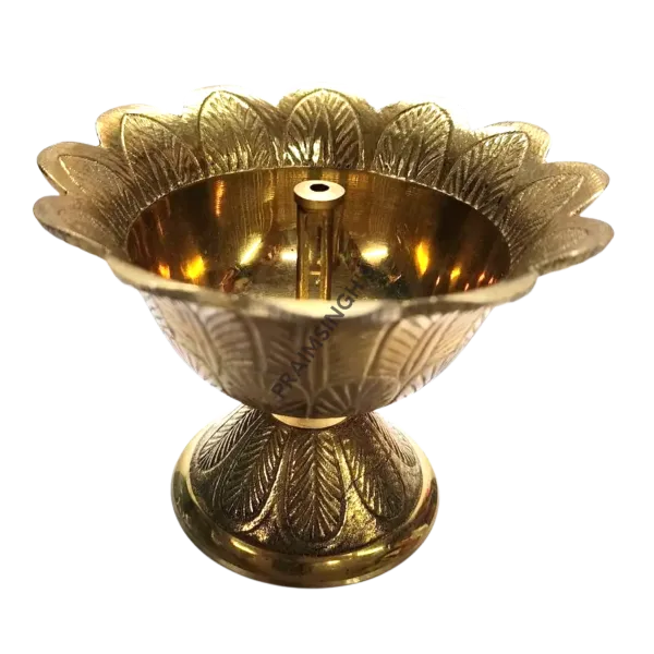 Brass Flower Deeya (Approx 3 x 3.5'' )